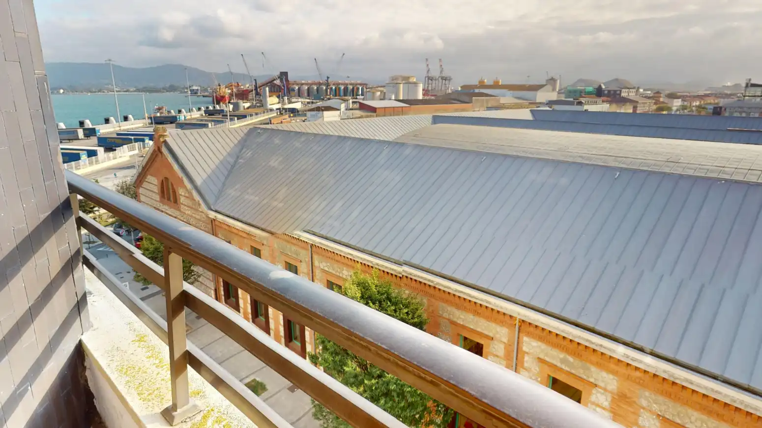 Vista exterior de Piso en venta en Santander con Terraza y Trastero