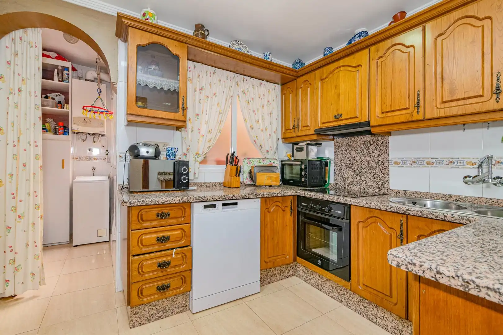 Cocina de Piso en venta en Granada con Aire acondicionado, Calefacción y Balcón