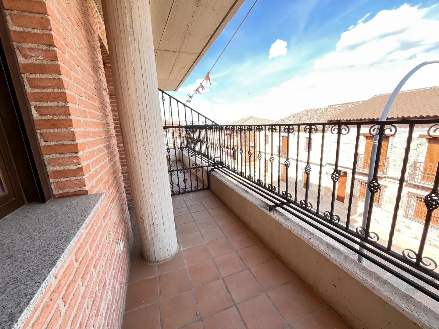 Terrasse von Wohnung zum Verkauf in Los Navalmorales mit Klimaanlage und Heizung