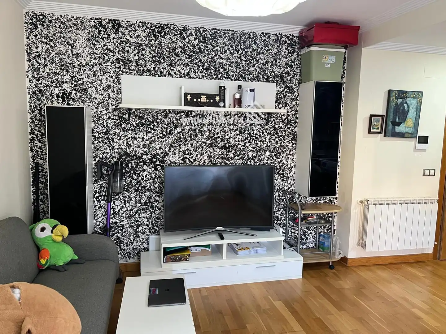 Sala d'estar de Apartament en venda en Salamanca amb Calefacció, Terrassa i Moblat