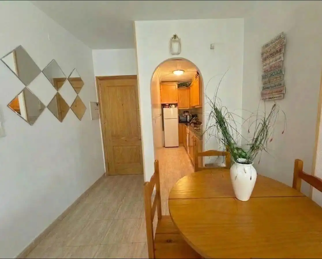 Küche von Wohnungen zum Verkauf in Torrevieja mit Heizung, Terrasse und Möbliert