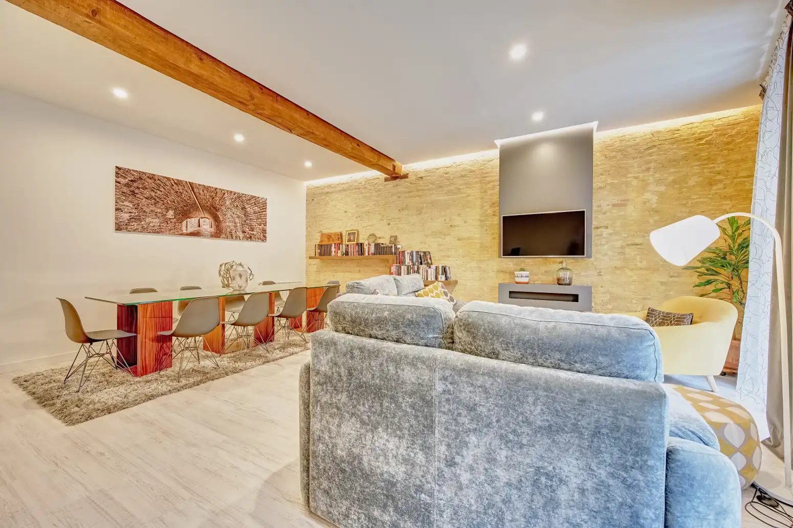 Sala de estar de Piso en venta en  Pamplona / Iruña con Calefacción, Parquet y Amueblado