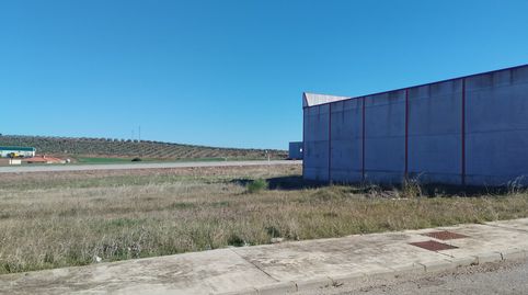 Parcelas, polígono Santa Marta. 1000 mt