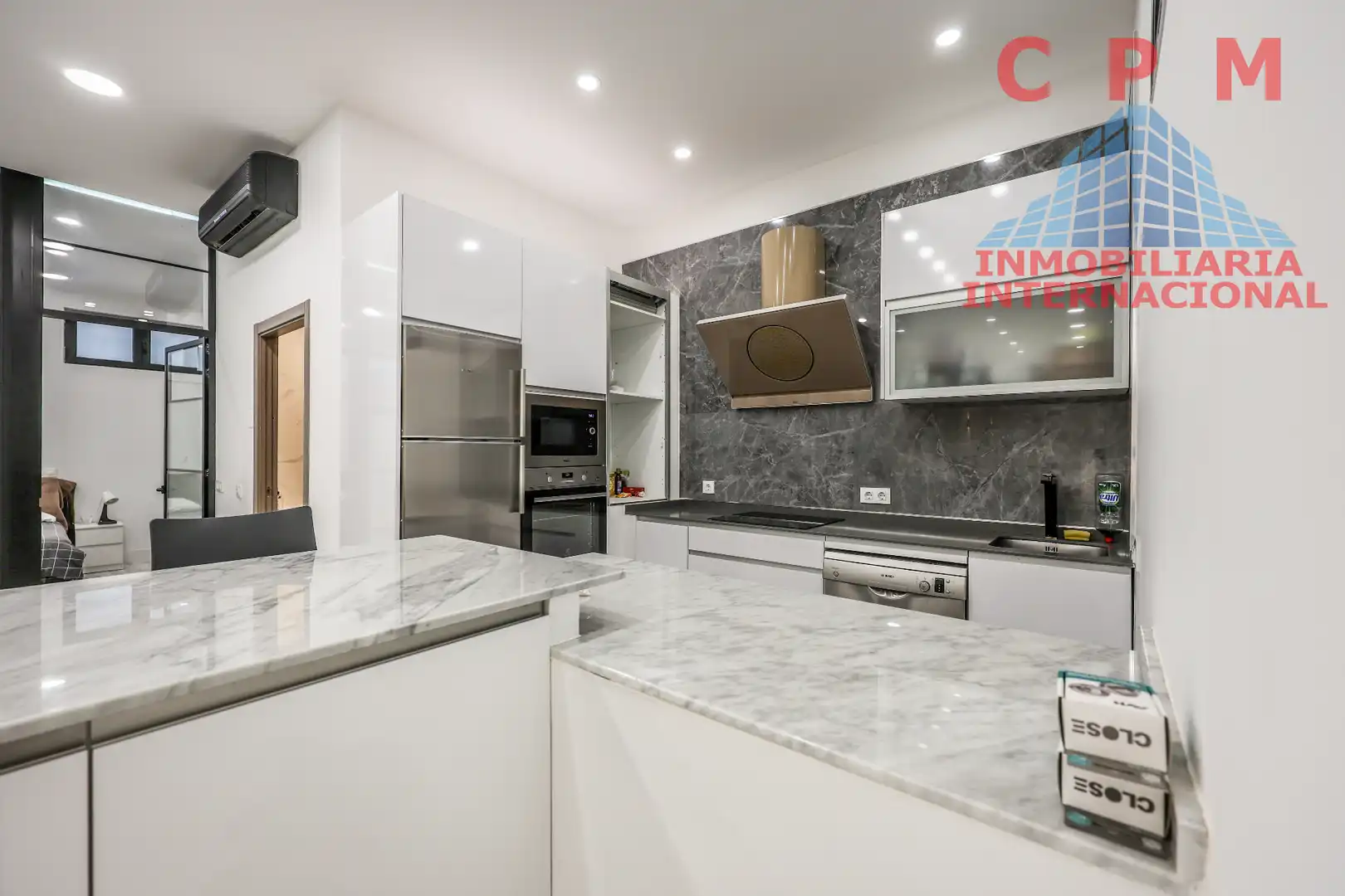 Kitchen of Flat for rent in Madrid  with Air Conditioner, Heating and Parquet flooring