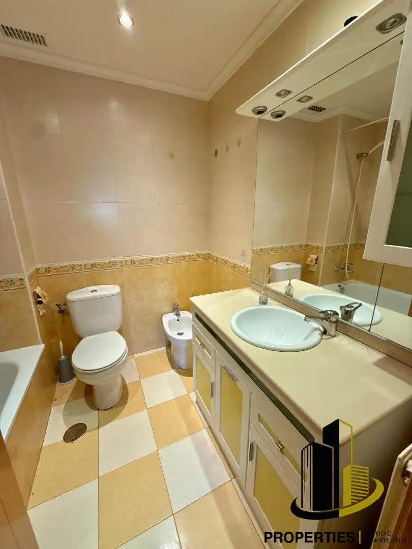 Badezimmer von Wohnung zum Verkauf in Guijuelo