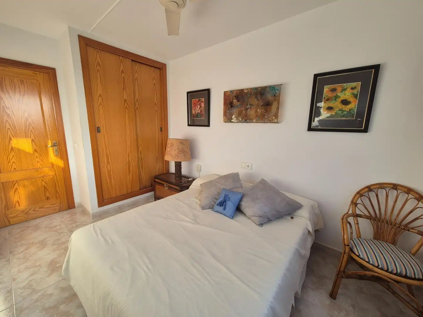 Habitación de Ático de alquiler en Muro con Aire acondicionado, Terraza y Amueblado