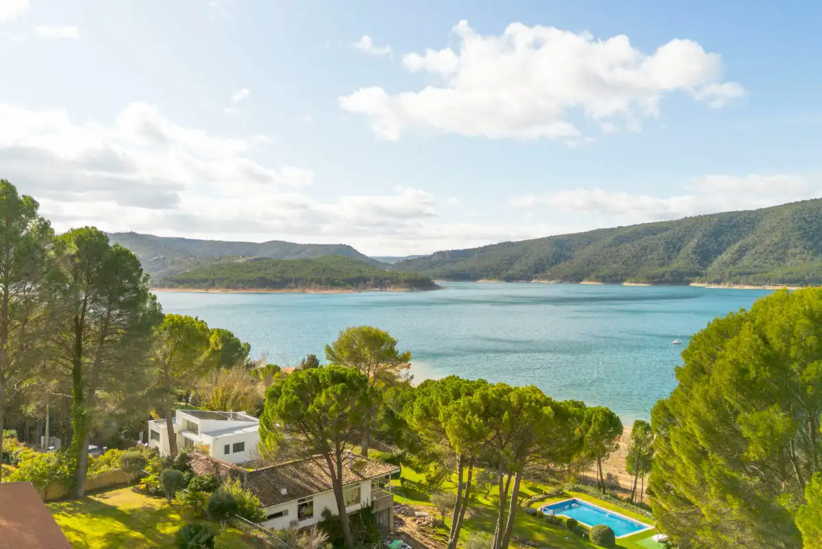 Habitación de Casa o chalet en venta en Sacedón con Aire acondicionado, Calefacción y Jardín privado