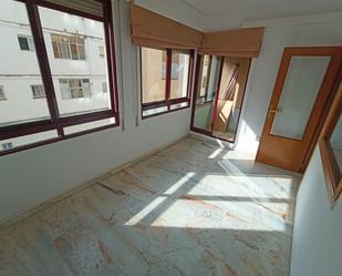 Dormitori de Oficina de lloguer en Cáceres Capital amb Terrassa