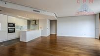 Sala d'estar de Pis de lloguer en  Madrid Capital amb Aire condicionat, Calefacció i Parquet