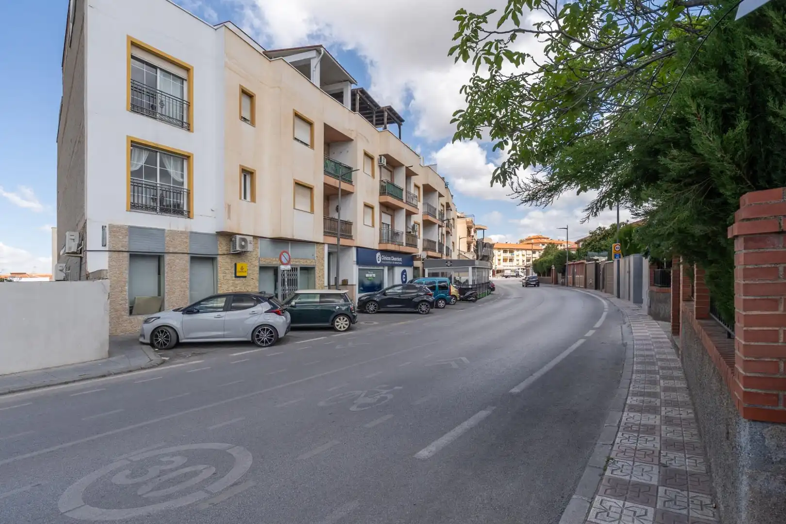 Vista exterior de Piso en venta en Gójar con Terraza, Trastero y Balcón
