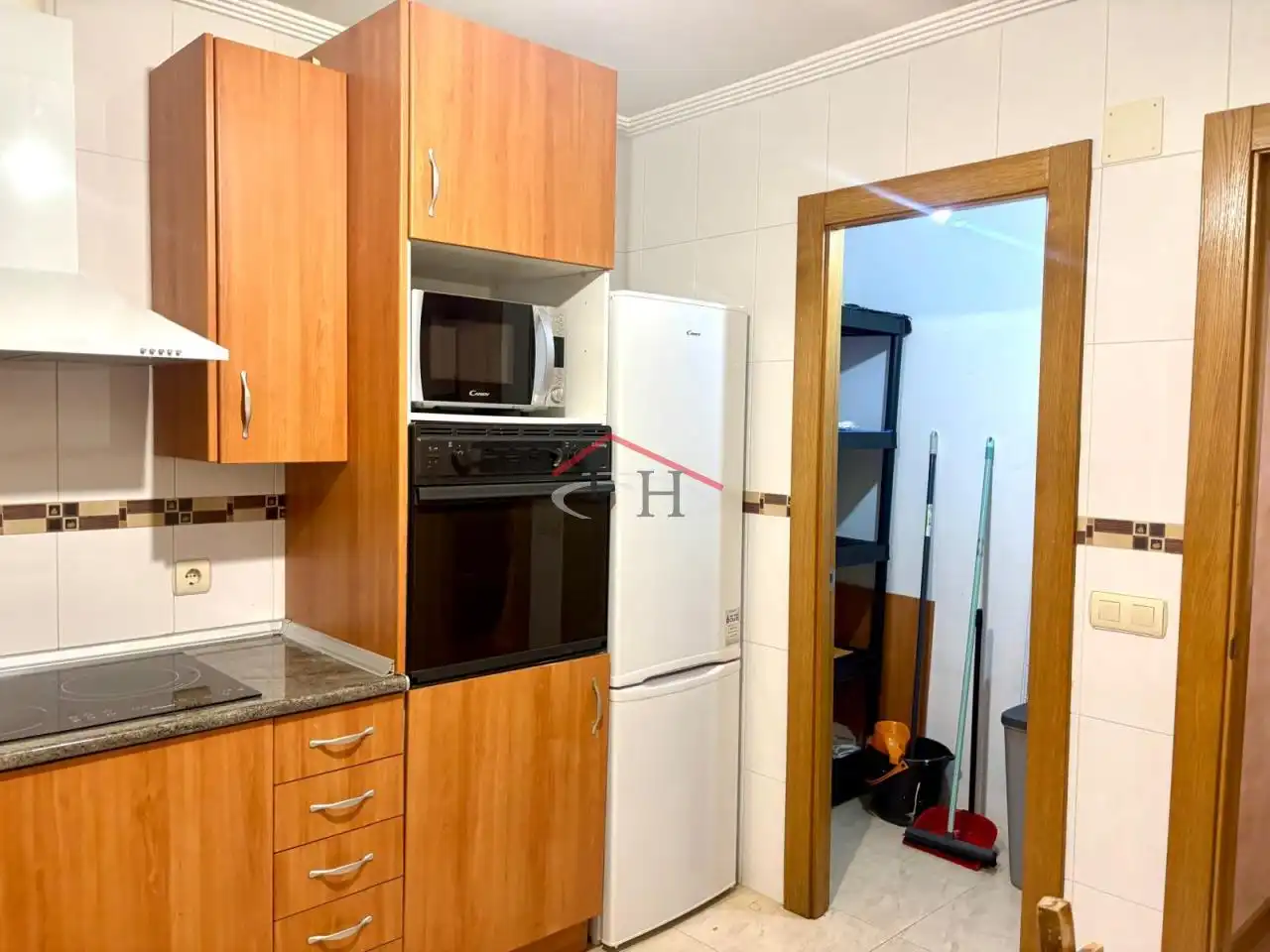 Cocina de Piso en venta en León Capital  con Calefacción, Trastero y Amueblado