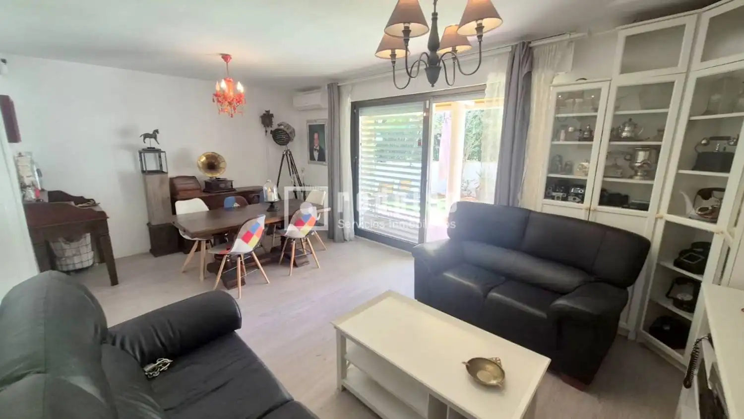 Sala d'estar de Dúplex en venda en Getafe amb Aire condicionat, Calefacció i Jardí privat