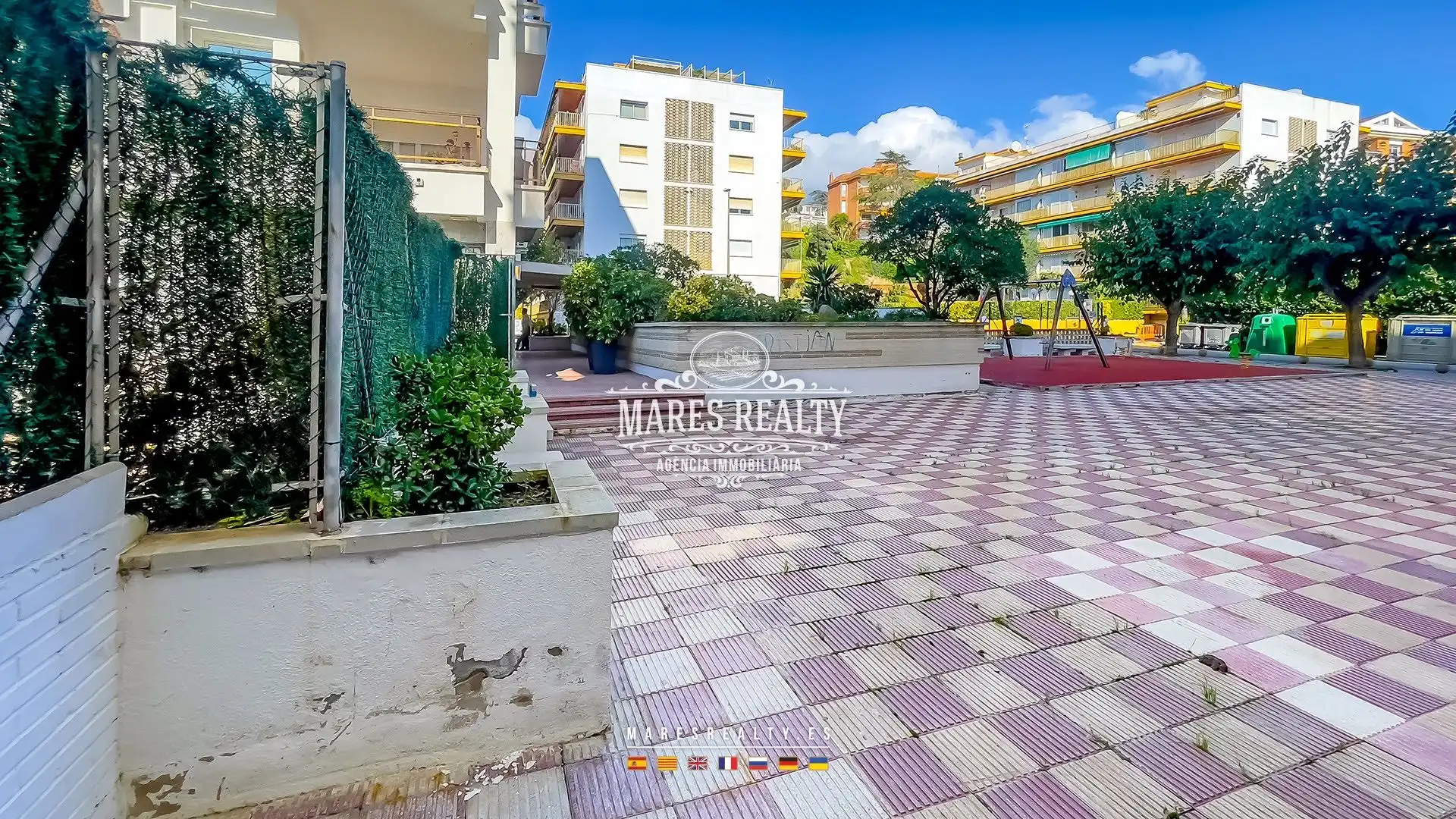 Vista exterior de Local en venta en Lloret de Mar con Aire acondicionado