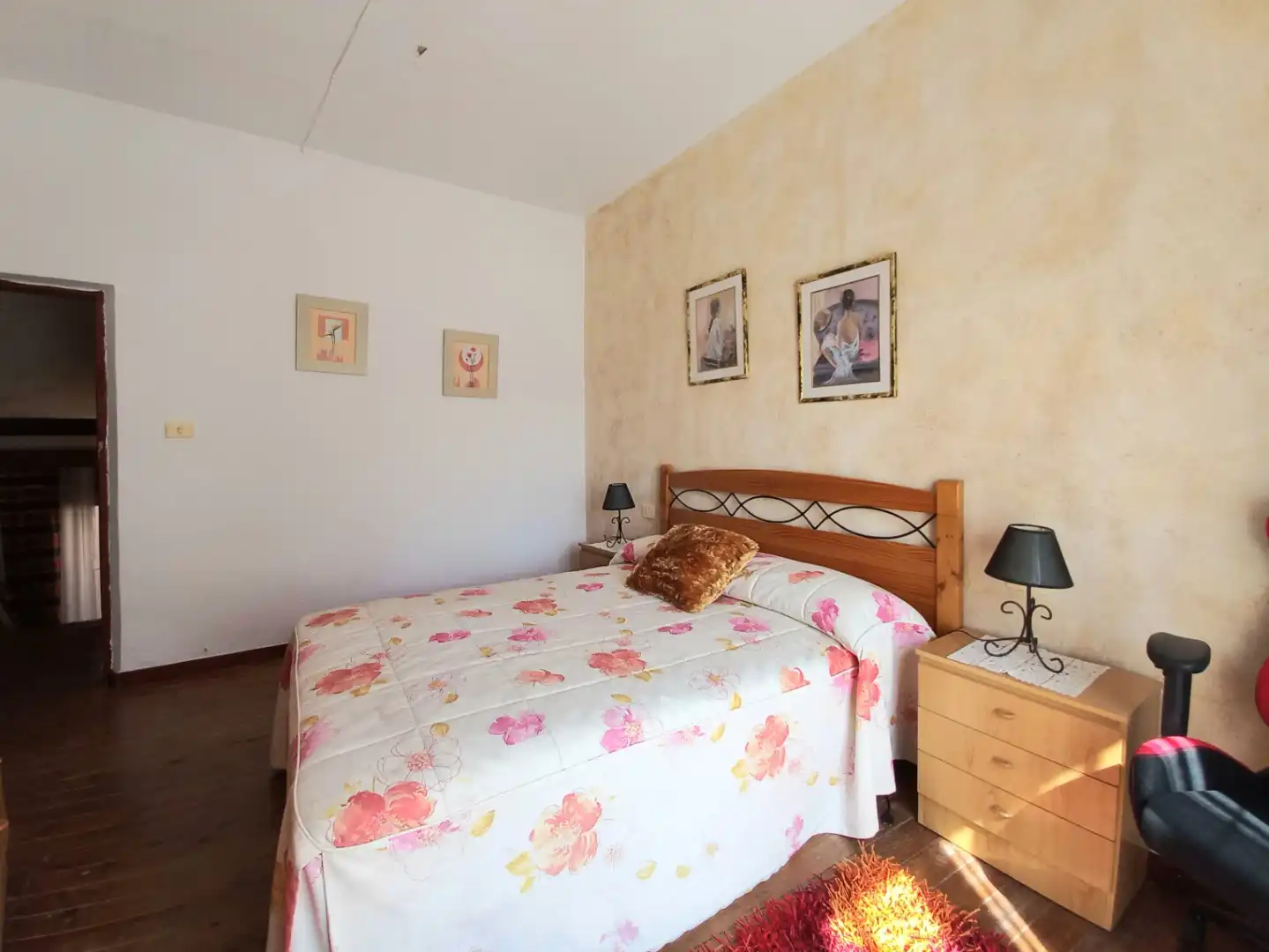 Schlafzimmer von Einfamilien-Reihenhaus zum Verkauf in Presencio mit Privatgarten