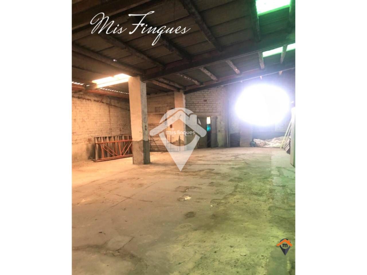 Exterior view of Industrial buildings for sale in Terrassa