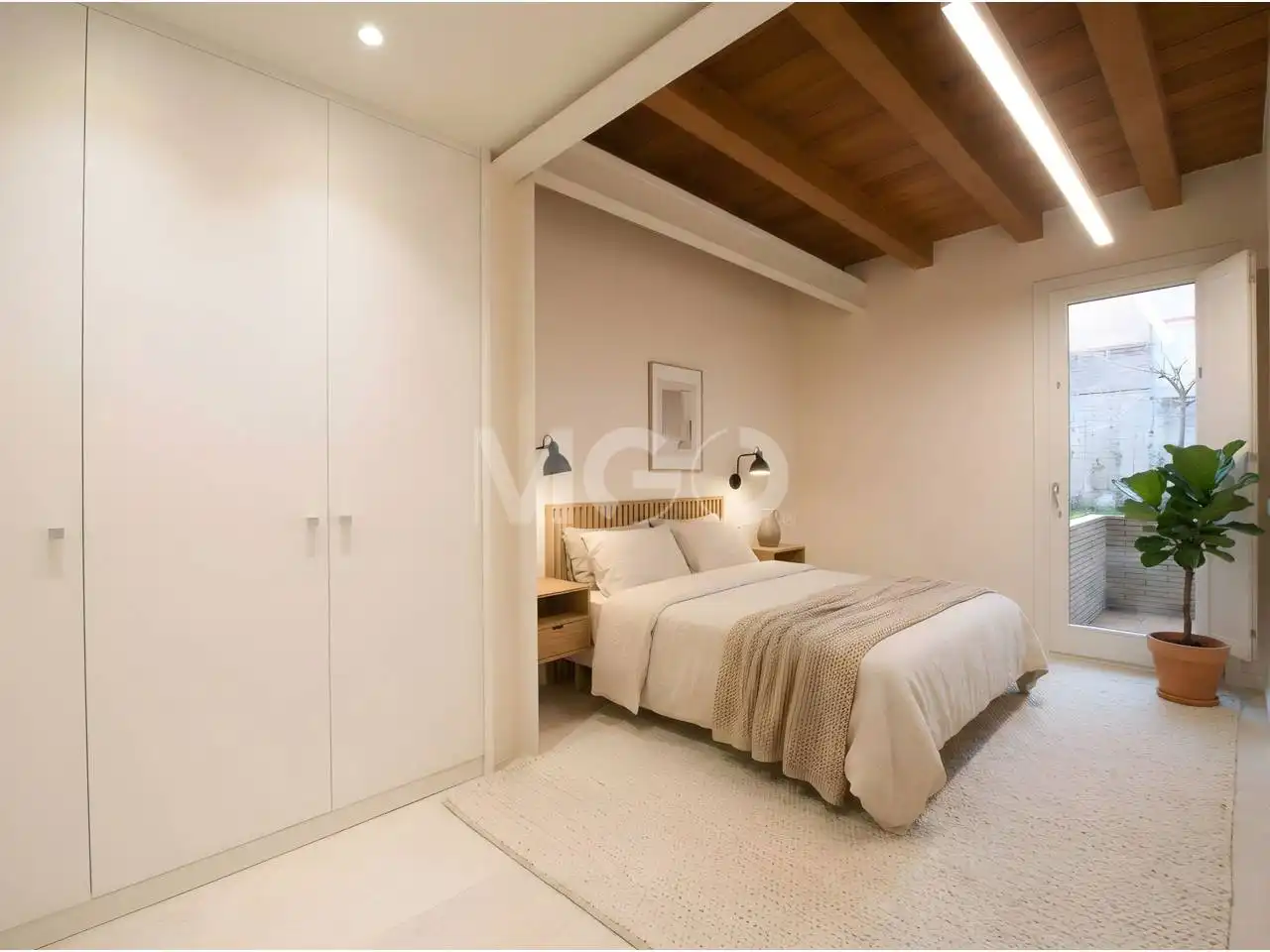 Habitación de Piso en venta en Vic con Calefacción, Terraza y Alarma