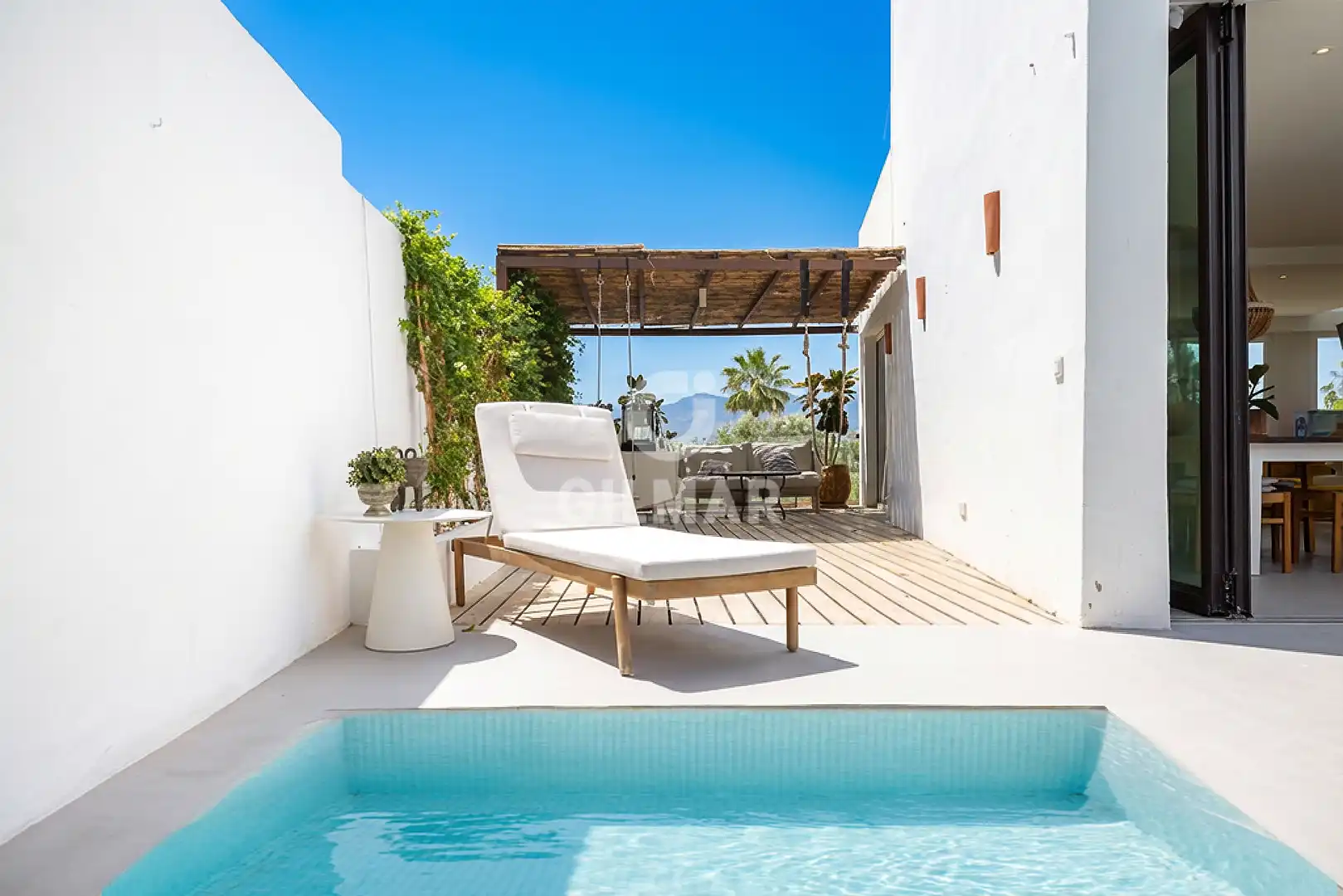 Terrassa de Casa adosada en venda en Marbella amb Calefacció, Jardí privat i Piscina