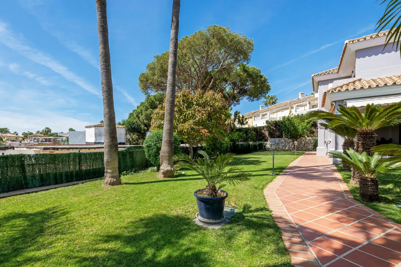Chalet con piscina en venta en 44 Calle Pico del Naranco, imagen 7