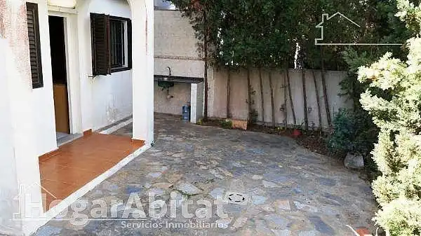 Garden of Houses for sale in Sueca  with Air Conditioner, Heating and Private garden