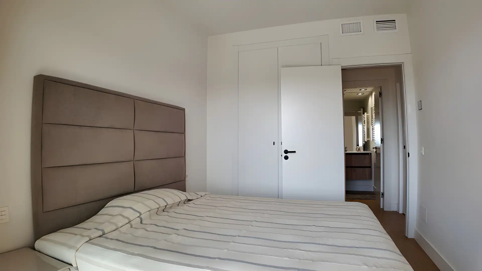 Apartament amb piscina en venda a San Pedro de Alcántara, imagen 17