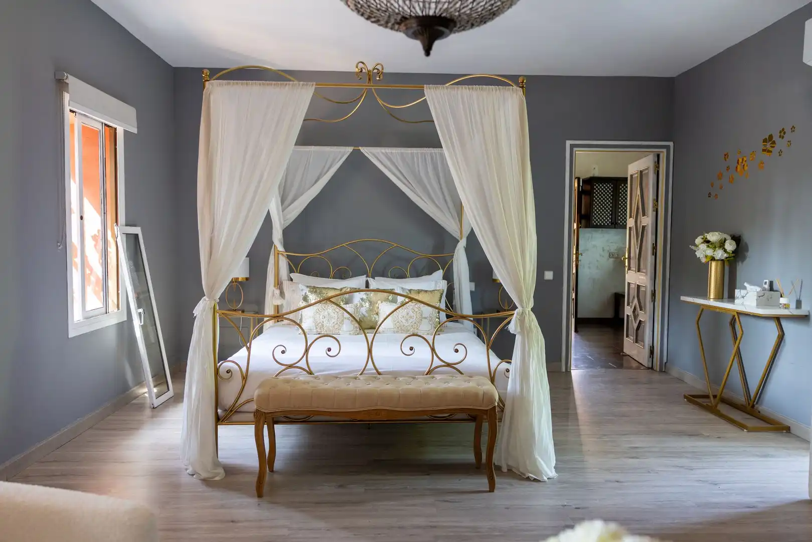 Schlafzimmer von Country house zum Verkauf in Benahavís mit Terrasse und Möbliert