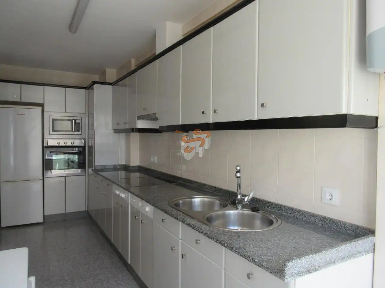 Kitchen of Apartments for rent in Ferrol  with Heating and Furnished
