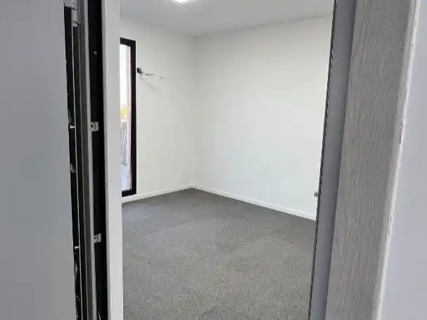 Büro zum Verkauf in Aranjuez mit Klimaanlage, Heizung und Terrasse