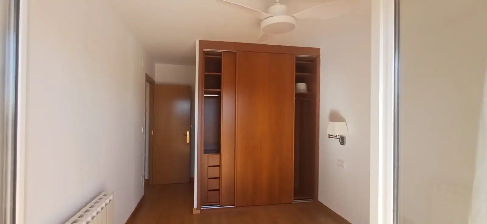 Schlafzimmer von Wohnung zur Miete in Lleida mit Klimaanlage, Heizung und Terrasse