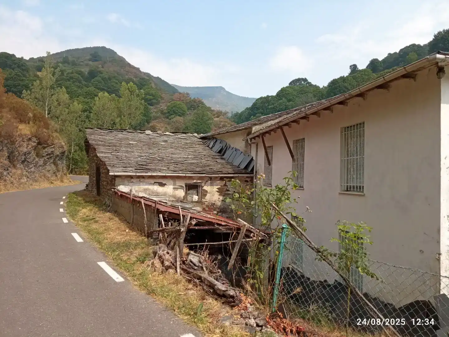 Vista exterior de Piso en venta en Folgoso do Courel con Trastero y Amueblado