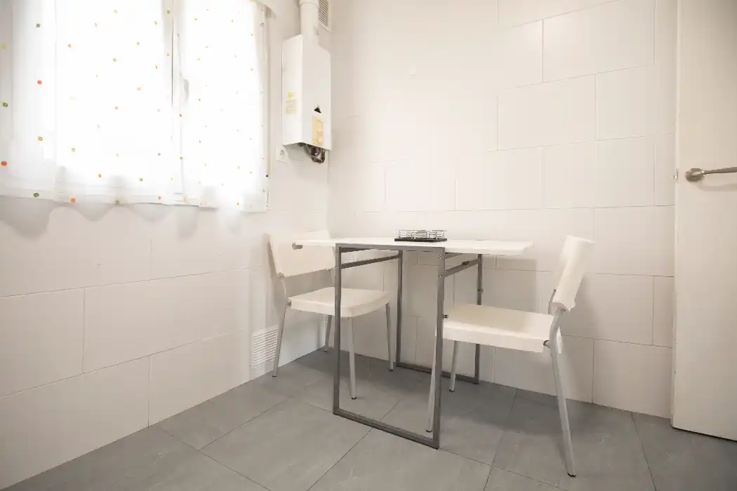 Cuina de Pis en venda en Santander amb Calefacció, Parquet i Moblat