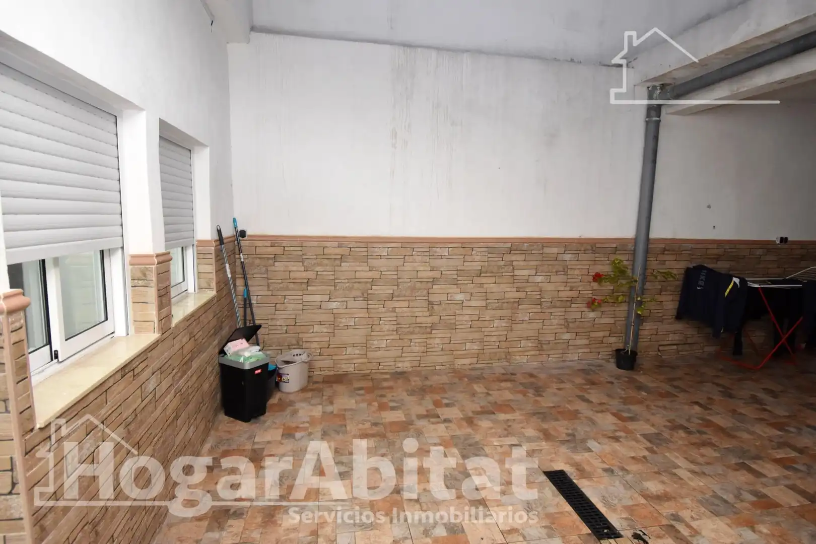 Houses for sale in Alzira  with Air Conditioner and Terrace