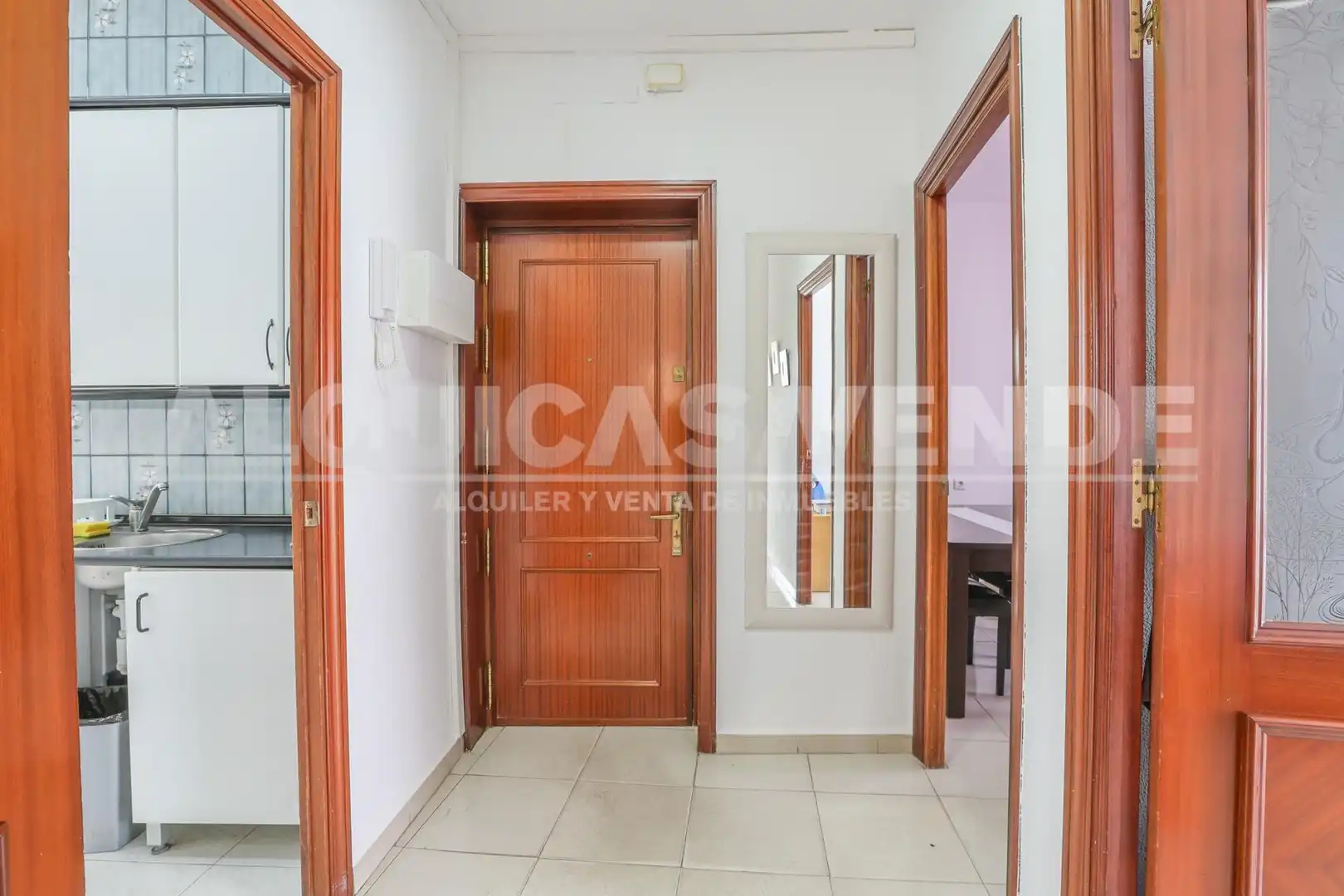Flat for sale in Sevilla  with Air Conditioner