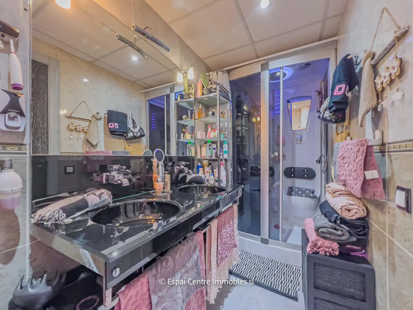 Badezimmer von Wohnungen zum Verkauf in Vila-seca mit Heizung, Terrasse und Möbliert