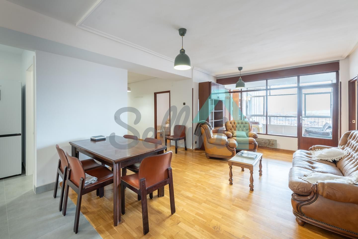 Living room of Flat to share in Oviedo   with Heating, Parquet flooring and Furnished