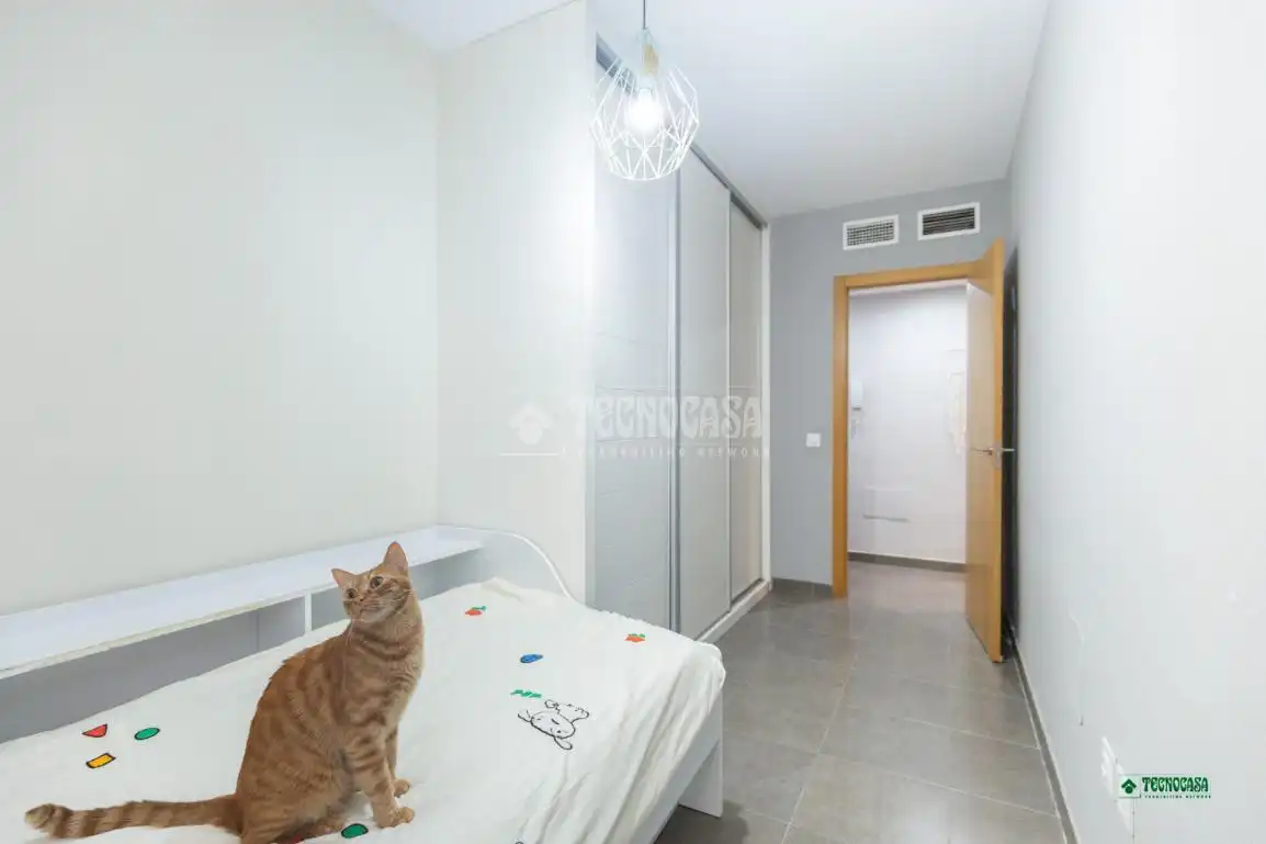 Schlafzimmer von Wohnung zum Verkauf in Almería mit Klimaanlage