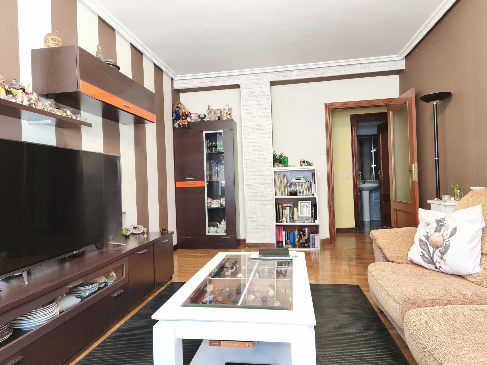 Living room of Flat for sale in  Logroño  with Heating, Parquet flooring and Terrace