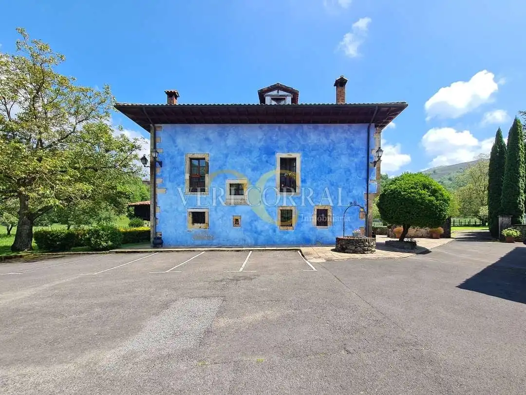 Exterior view of Buildings for sale in Cangas de Onís