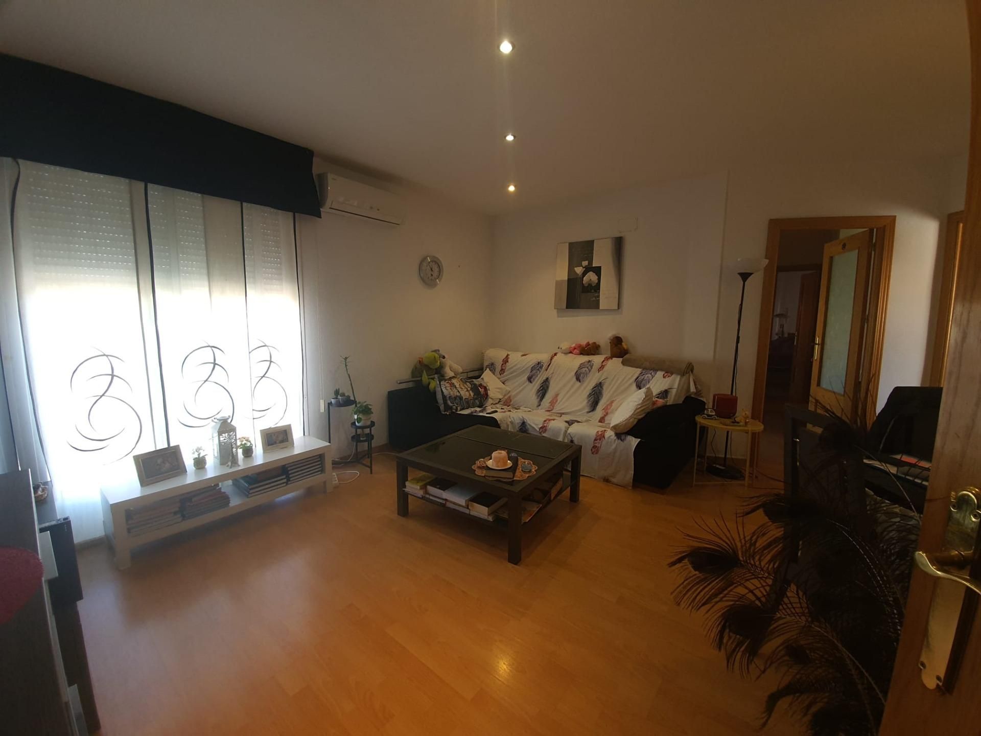 Sala d'estar de Pis en venda en El Viso de San Juan amb Aire condicionat, Calefacció i Balcó