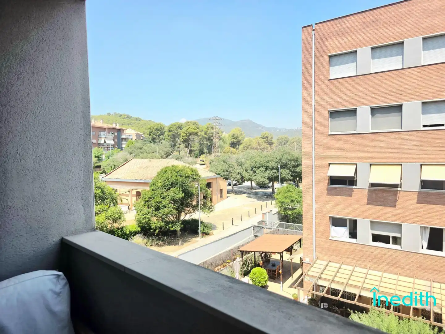 Vista exterior de Pis en venda en Castelldefels amb Aire condicionat, Calefacció i Terrassa