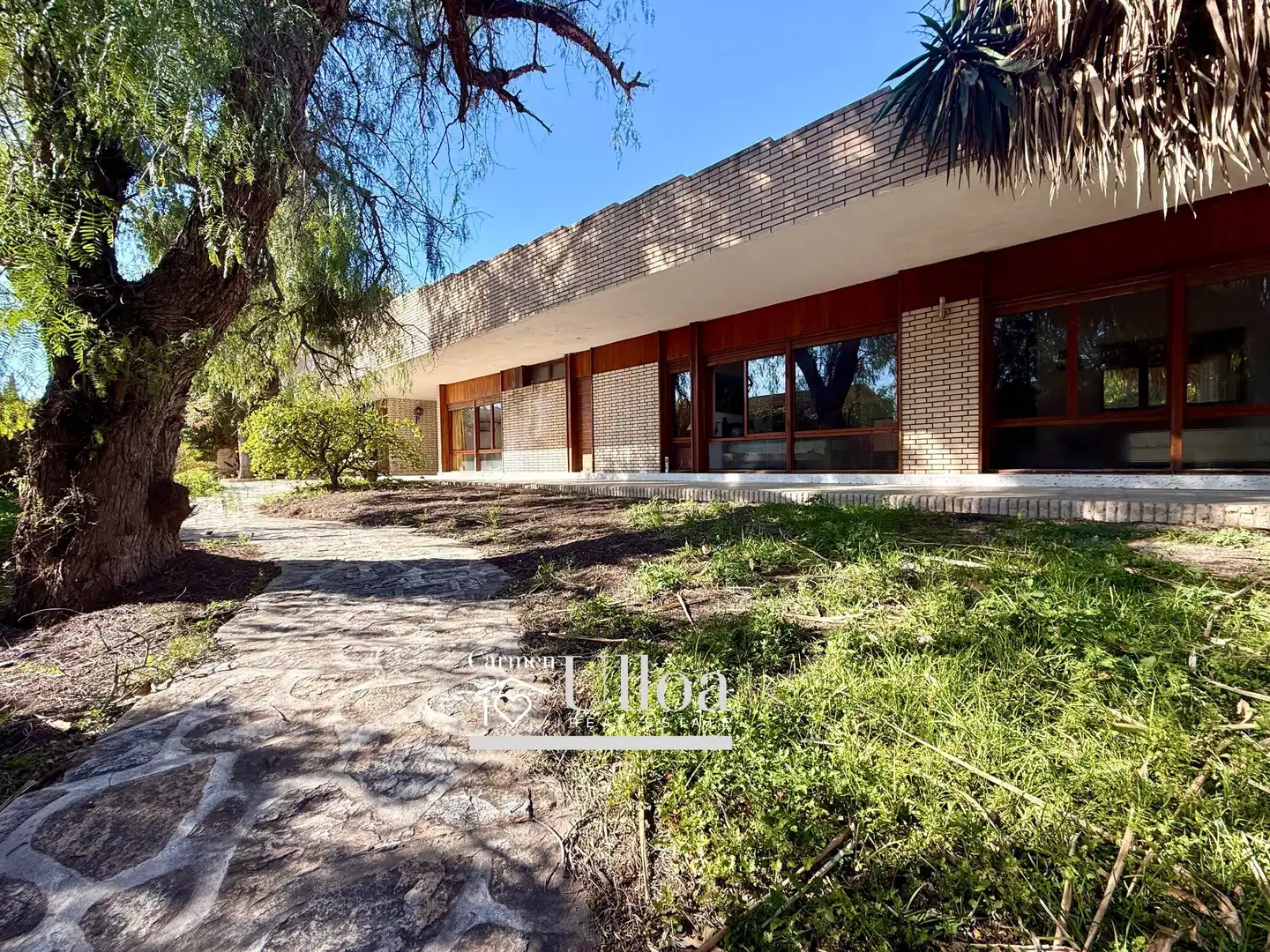 Vista exterior de Casa o xalet en venda en Alicante / Alacant amb Aire condicionat, Jardí privat i Terrassa
