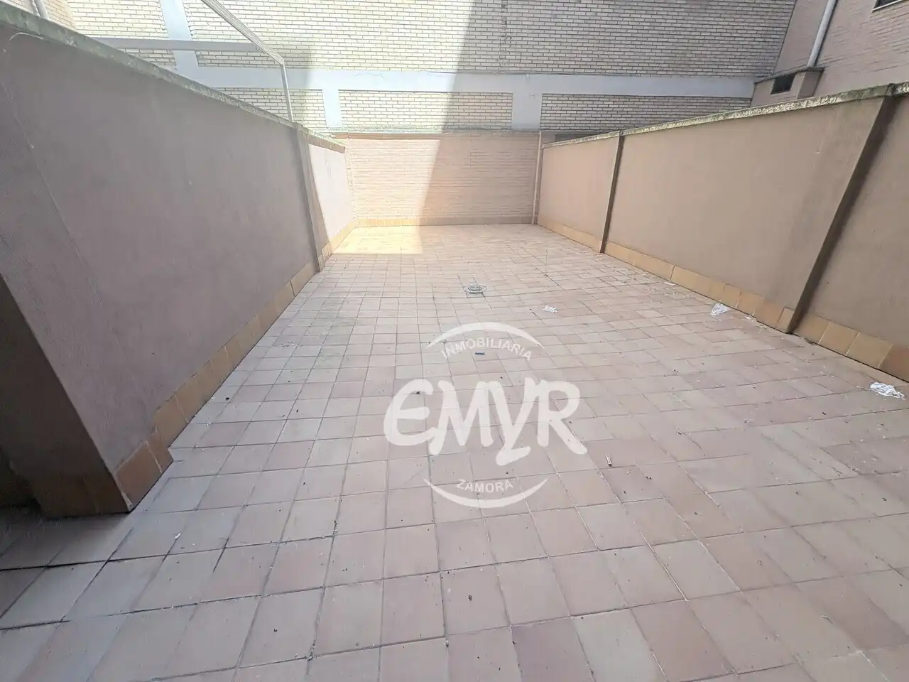 Terrasse von Wohnung zum Verkauf in Zamora Capital  mit Heizung, Parkett und Abstellraum