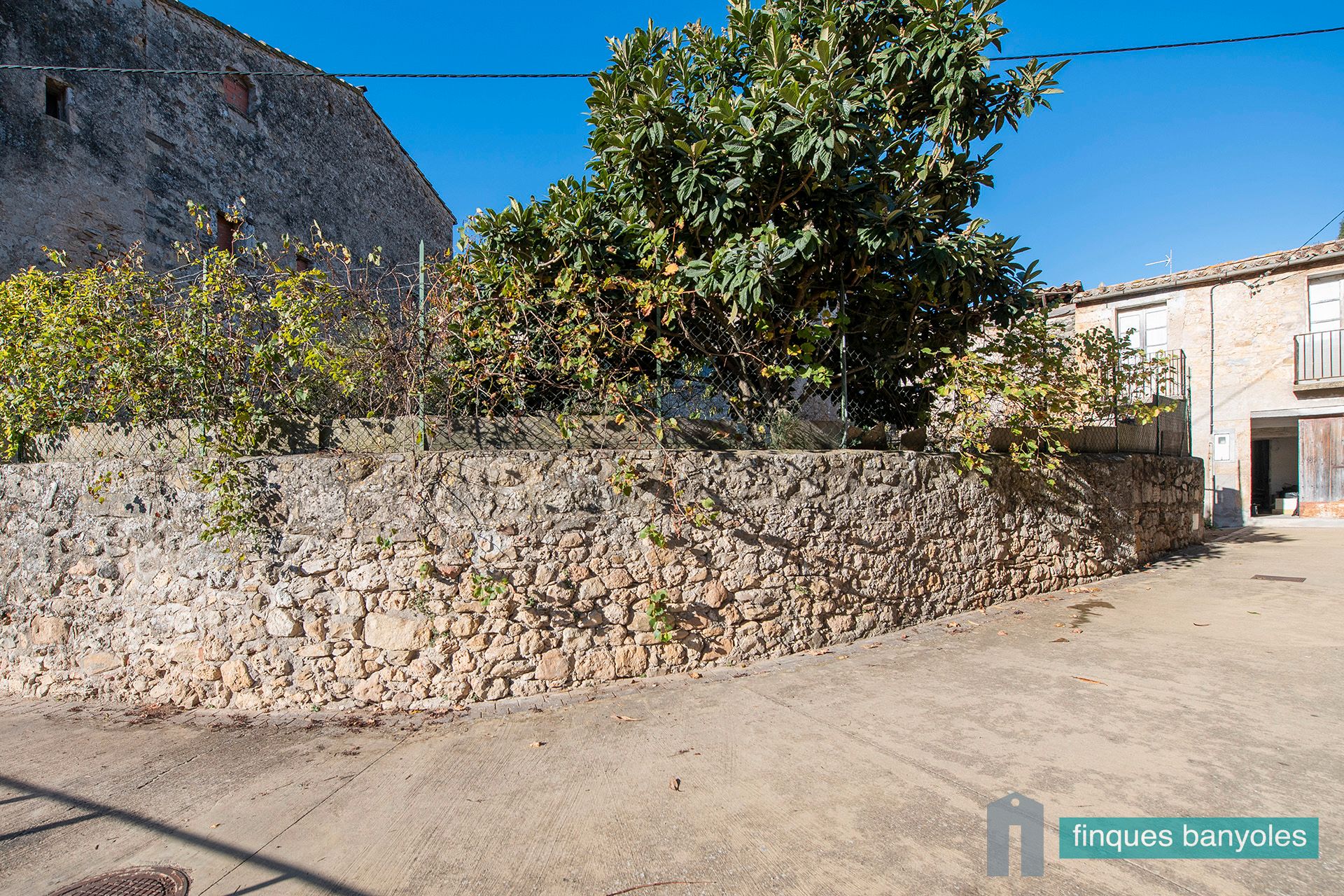 Vista exterior de Finca rústica en venda en Serinyà