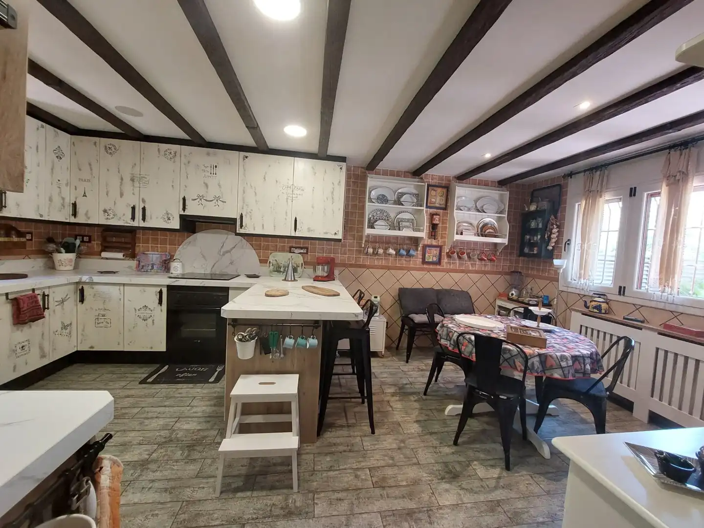 Cuina de Casa o xalet en venda en Rubí amb Aire condicionat, Calefacció i Piscina