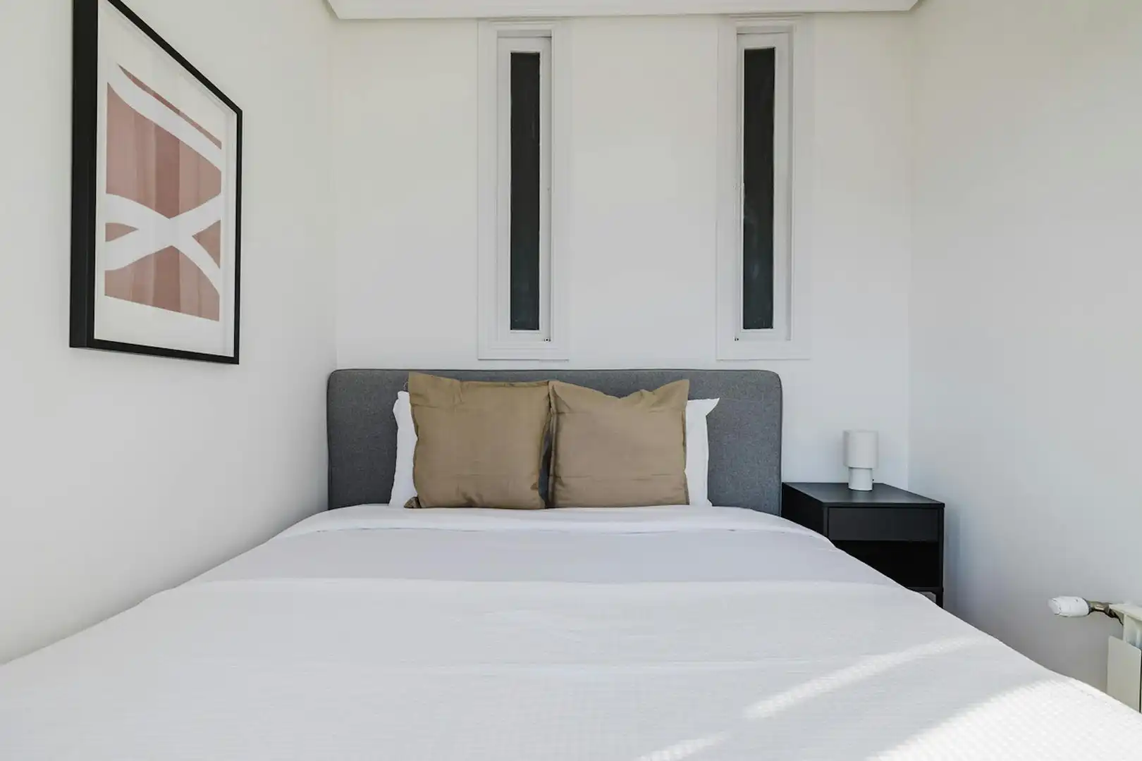 Schlafzimmer von Wohnung zur Miete in Madrid mit Klimaanlage, Heizung und Möbliert