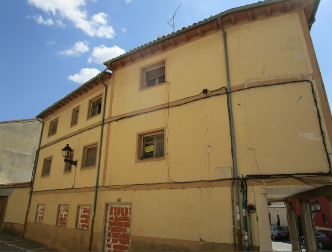 Vista exterior de Casa adosada en venta en Medina de Rioseco con Calefacción