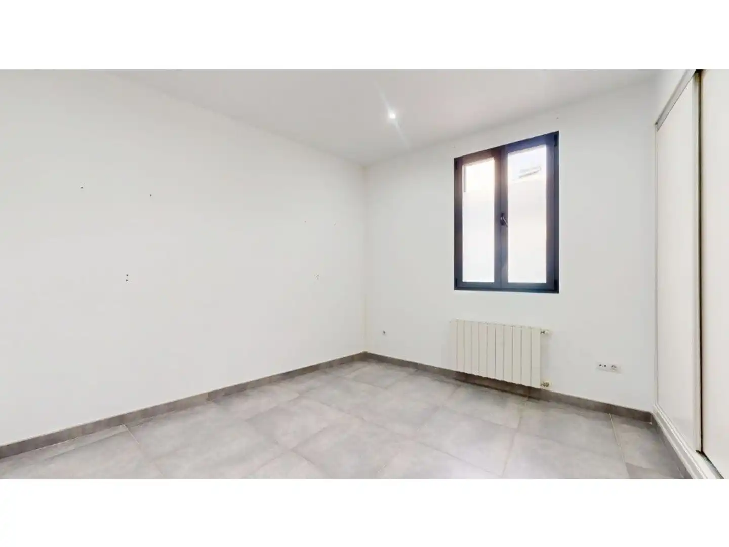 Habitación de Casa o chalet en venta en Cheste con Aire acondicionado, Calefacción y Jardín privado
