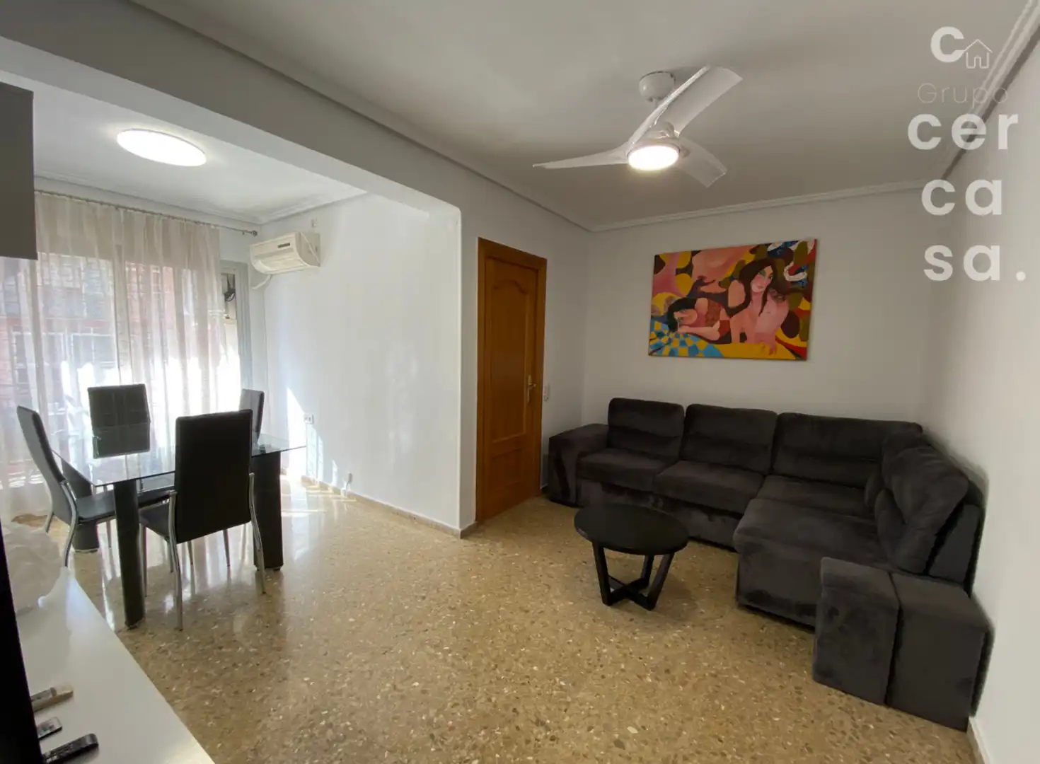 Sala d'estar de Pis en venda en Valencia amb Moblat i Balcó