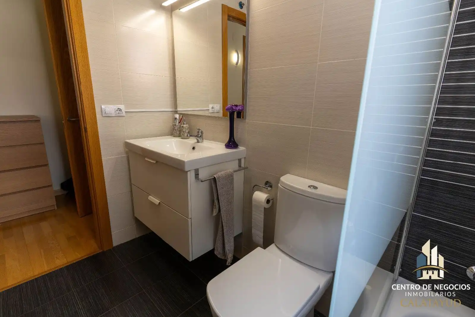Badezimmer von Wohnung zum Verkauf in Calatayud mit Heizung, Parkett und Terrasse
