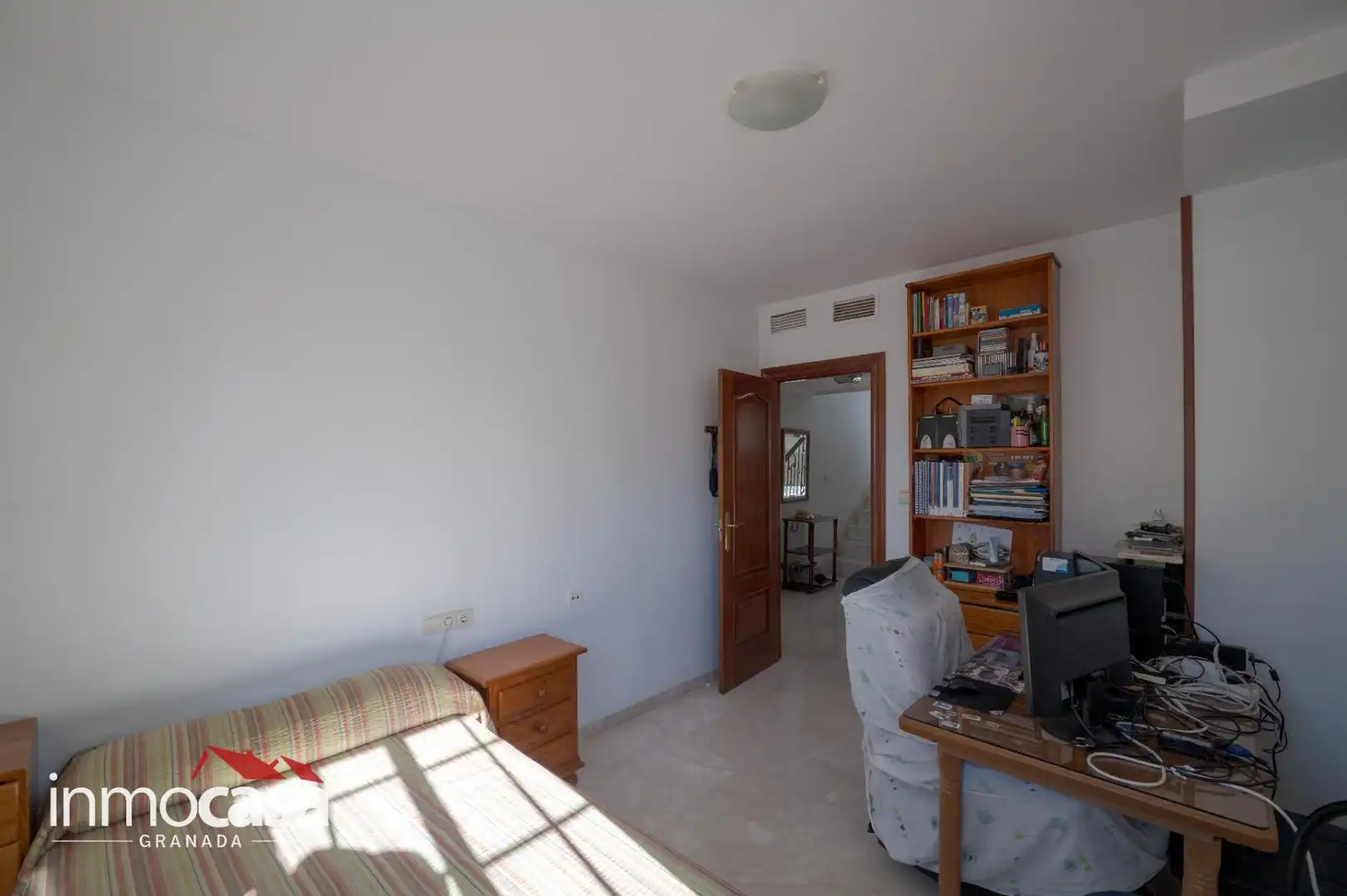Villa con piscina in vendita a Peligros, imagen 55