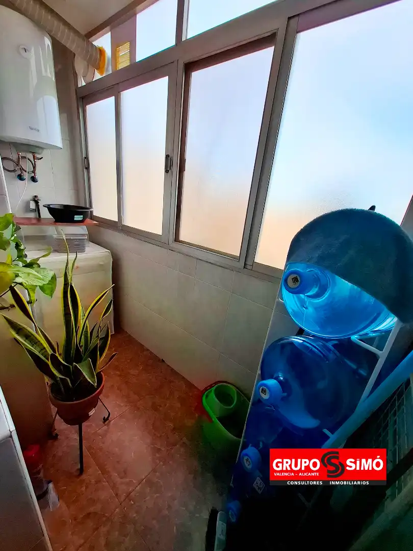 Bathroom of Flat for sale in Alcàsser  with Air Conditioner, Storage room and Oven
